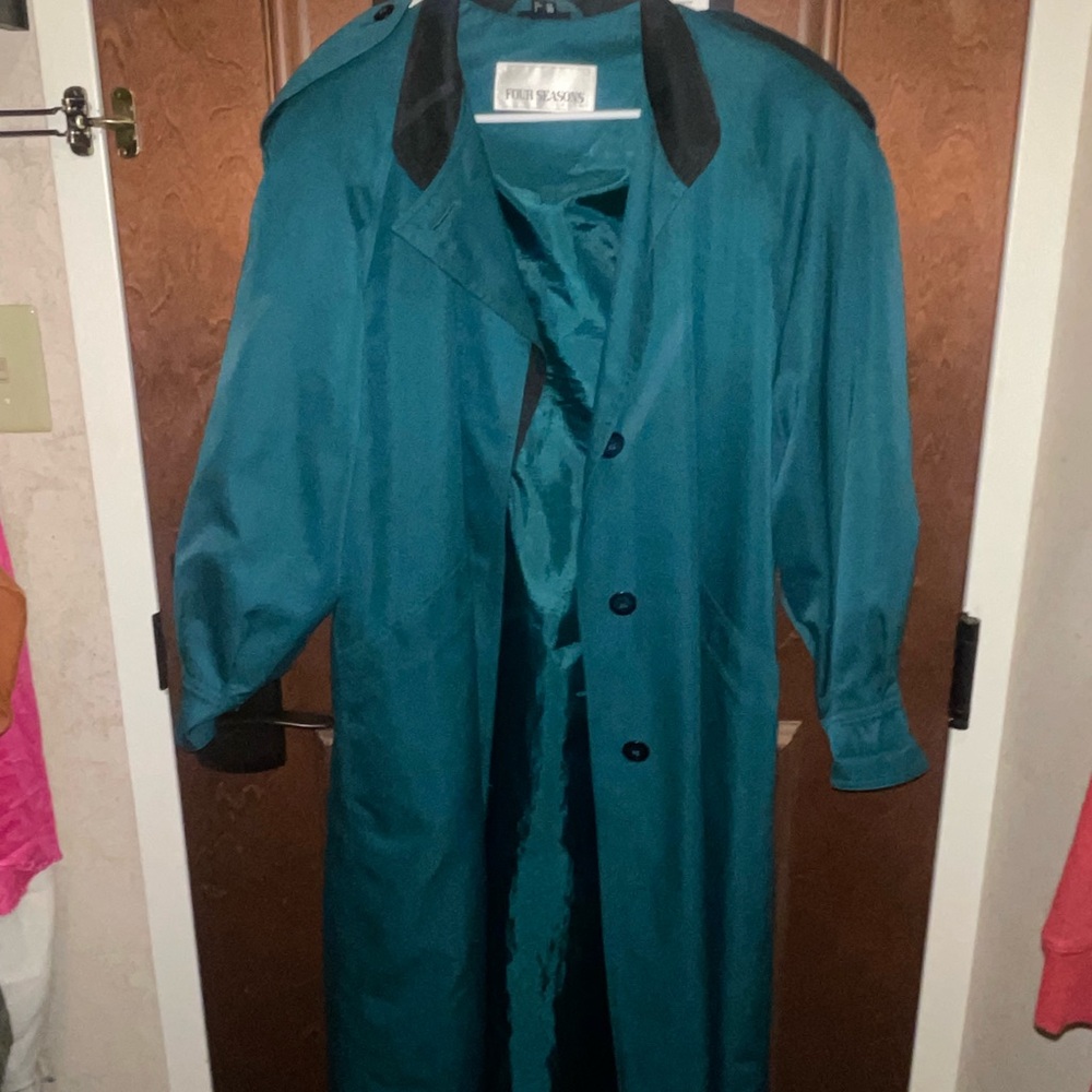 4 Seasons of London Trench Coat Size 10P